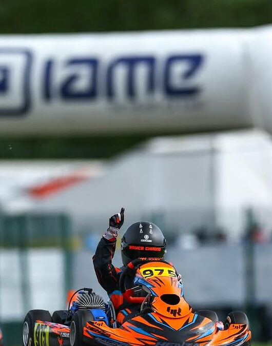 Bruce Chirino grijpt zijn eerste overwinning in de IAME Series Benelux – Wat. Een. Race!